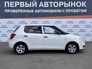 2008 Skoda Fabia II, белый, 395000 рублей, вид 4