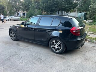 2011 BMW 1 серии 116i I (E81/E82/E87/E88) Рестайлинг, чёрный, 500000 рублей, вид 5
