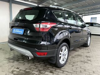2017 Ford Kuga II Рестайлинг, чёрный, 1799000 рублей, вид 5
