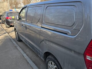2011 Hyundai Grand Starex I, серый, 1300000 рублей, вид 3