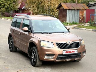 2014 Skoda Yeti I Рестайлинг, коричневый, 800000 рублей, вид 2