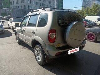 2017 Chevrolet Niva I Рестайлинг, серый, 614000 рублей, вид 2