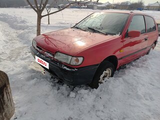 1992 Nissan Sunny N14, красный, 20000 рублей, вид 1