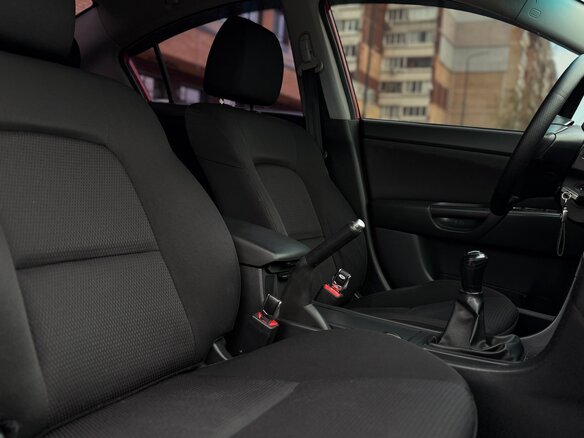 2006 Mazda 3 I (BK) Рестайлинг, красный, 550000 рублей - вид 9
