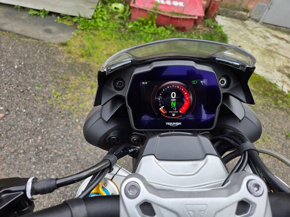 2021 Triumph Speed Triple, чёрный, 1200000 рублей - вид 19