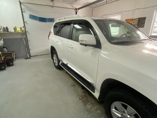 2020 Toyota Land Cruiser Prado 150 Series Рестайлинг 2, белый, 6000000 рублей, вид 3