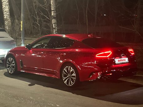 2019 Kia Stinger I, красный, 2400000 рублей, вид 3