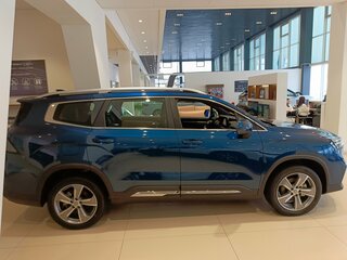 2026 Geely Okavango I Рестайлинг, синий, 4085990 рублей, вид 4