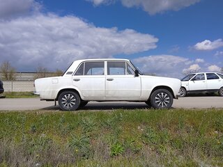 1981 Lada (ВАЗ) 21011, белый, 80000 рублей, вид 2