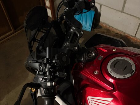 2019 Honda CB 650R, красный, 780000 рублей, вид 4