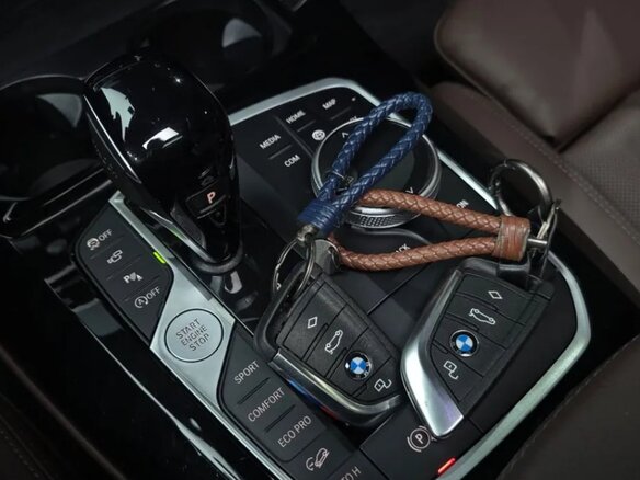 2025 BMW X4 20i II (G02) Рестайлинг, белый, 6669836 рублей - вид 7