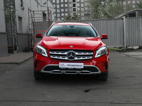 2018 Mercedes-Benz GLA 250 I (X156) Рестайлинг, красный, 2450000 рублей - вид 1