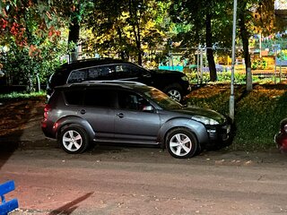 2009 Peugeot 4007, серый, 850000 рублей, вид 2