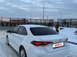 2023 Toyota Corolla XII (E210), белый, 2000000 рублей, вид 4