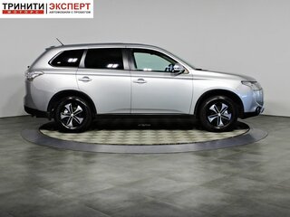 2014 Mitsubishi Outlander III Рестайлинг, серебристый, 1526000 рублей, вид 4
