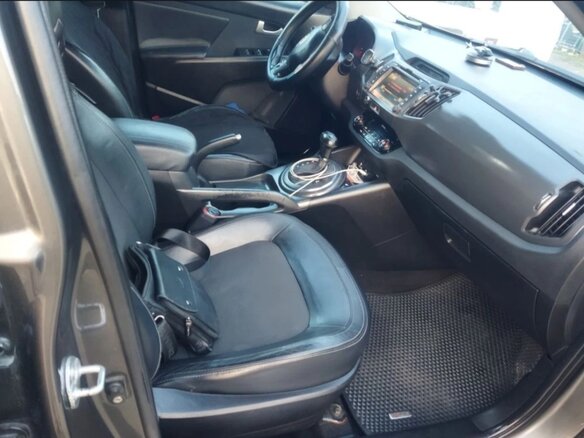 2011 Kia Sportage III, серебристый, 1100000 рублей - вид 3