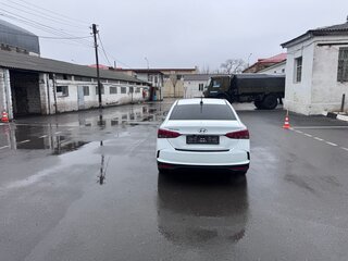 2020 Hyundai Solaris II Рестайлинг, белый, 1270000 рублей, вид 5