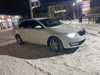 2013 Skoda Octavia III (A7), белый, 1100000 рублей, вид 3