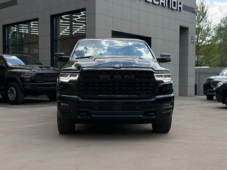 2024 Ram 1500 Crew Cab V Рестайлинг, чёрный, 8700000 рублей, вид 2