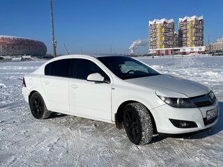 2012 Opel Astra H Рестайлинг, белый, 490000 рублей, вид 3