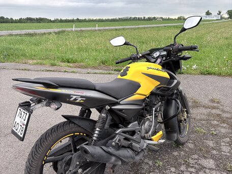 2021 Bajaj Pulsar NS 125, жёлтый, 120000 рублей, вид 4