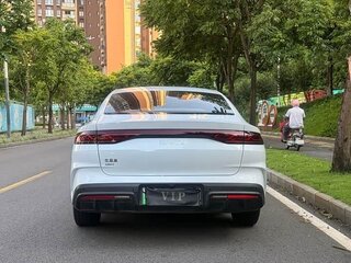 2026 BYD Qin L, белый, 1740000 рублей, вид 5