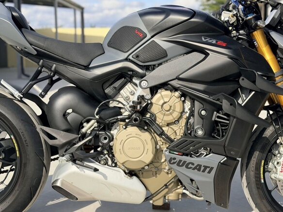2024 Ducati Streetfighter V4, чёрный, 2350000 рублей - вид 11