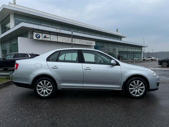 2008 Volkswagen Jetta V, серебристый, 467000 рублей - вид 3