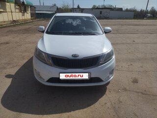 2013 Kia Rio 5-speed III, белый, 790000 рублей, вид 1