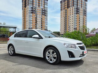 2014 Chevrolet Cruze I Рестайлинг, белый, 820000 рублей, вид 4