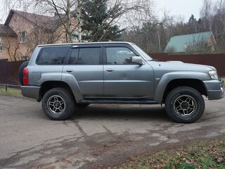 2009 Nissan Patrol V (Y61) Рестайлинг, серый, 1400000 рублей, вид 4