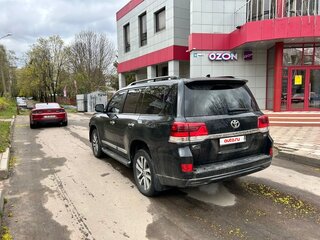 2016 Toyota Land Cruiser 200 Series Рестайлинг 2, чёрный, 5000000 рублей, вид 5