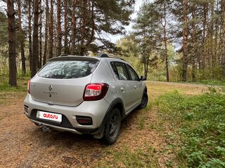 2017 Renault Sandero Stepway II, серый, 800000 рублей, вид 3