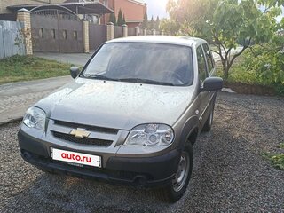 2013 Chevrolet Niva I Рестайлинг, серый, 790000 рублей, вид 2