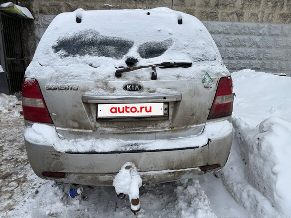 2008 Kia Sorento I Рестайлинг, серебристый, 1100000 рублей - вид 1