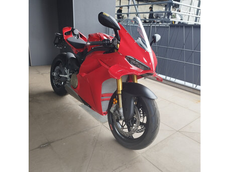 2025 Ducati Panigale V4, красный, 3300000 рублей, вид 1