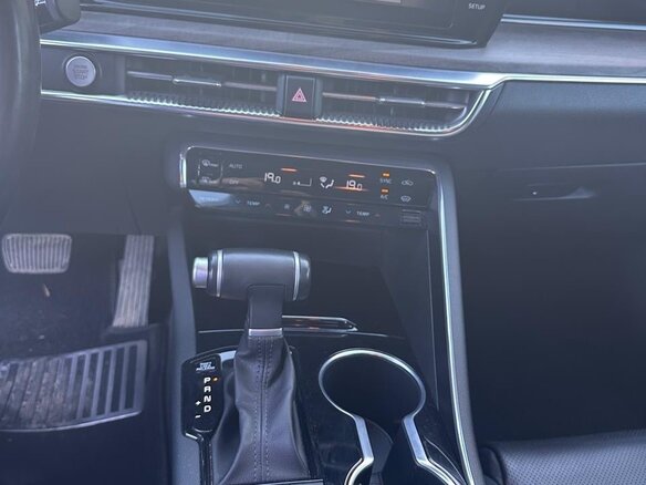 2021 Kia K5 III, синий - вид 4