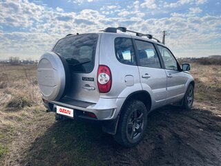2012 Chevrolet Niva I Рестайлинг, серебристый, 560000 рублей, вид 5