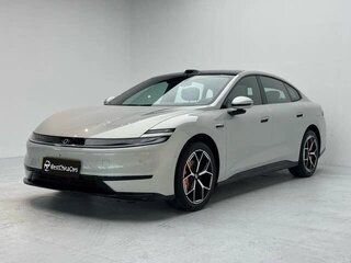 2026 Changan Qiyuan A06 28.39 kWh, серебристый, 2300000 рублей, вид 1
