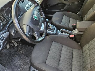 2013 Skoda Octavia II (A5) Рестайлинг, чёрный, 1200000 рублей, вид 5