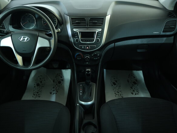 2016 Hyundai Solaris I Рестайлинг, чёрный, 999000 рублей - вид 11