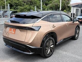 2023 Nissan Ariya I, бежевый, 2000000 рублей, вид 4