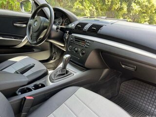 2010 BMW 1 серии 116i I (E81/E82/E87/E88) Рестайлинг, чёрный, 750000 рублей, вид 3