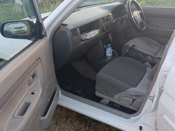 1999 Mazda Demio I (DW), белый, 190000 рублей - вид 8