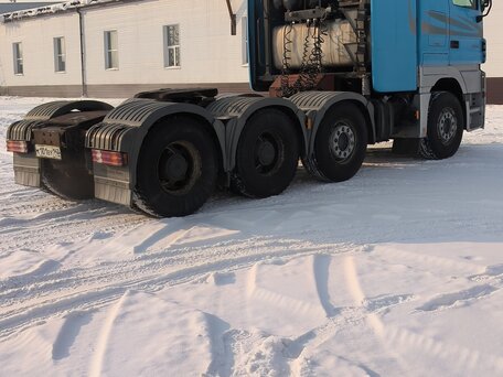 2008 Mercedes-Benz Actros, голубой, 7500000 рублей, вид 2