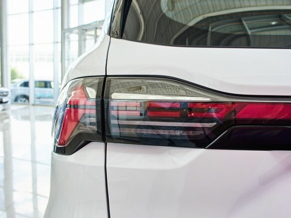 2026 Geely Okavango I Рестайлинг, белый, 4085990 рублей - вид 10