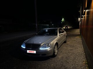 2000 Mercedes-Benz S-Класс 600 Long IV (W220), серый, 650000 рублей, вид 1