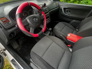 2013 Skoda Fabia II Рестайлинг, белый, 500000 рублей, вид 5