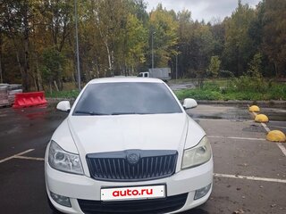 2011 Skoda Octavia DSG7 II (A5) Рестайлинг, белый, 800000 рублей, вид 1