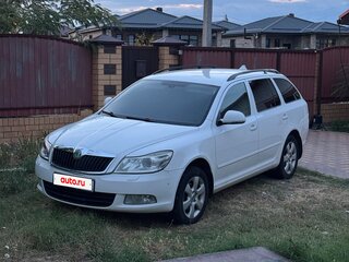 2009 Skoda Octavia DSG7 II (A5) Рестайлинг, белый, 880000 рублей, вид 1